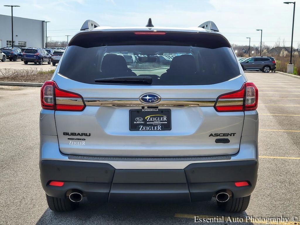 Used 2022 Subaru Ascent Onyx Edition image 5