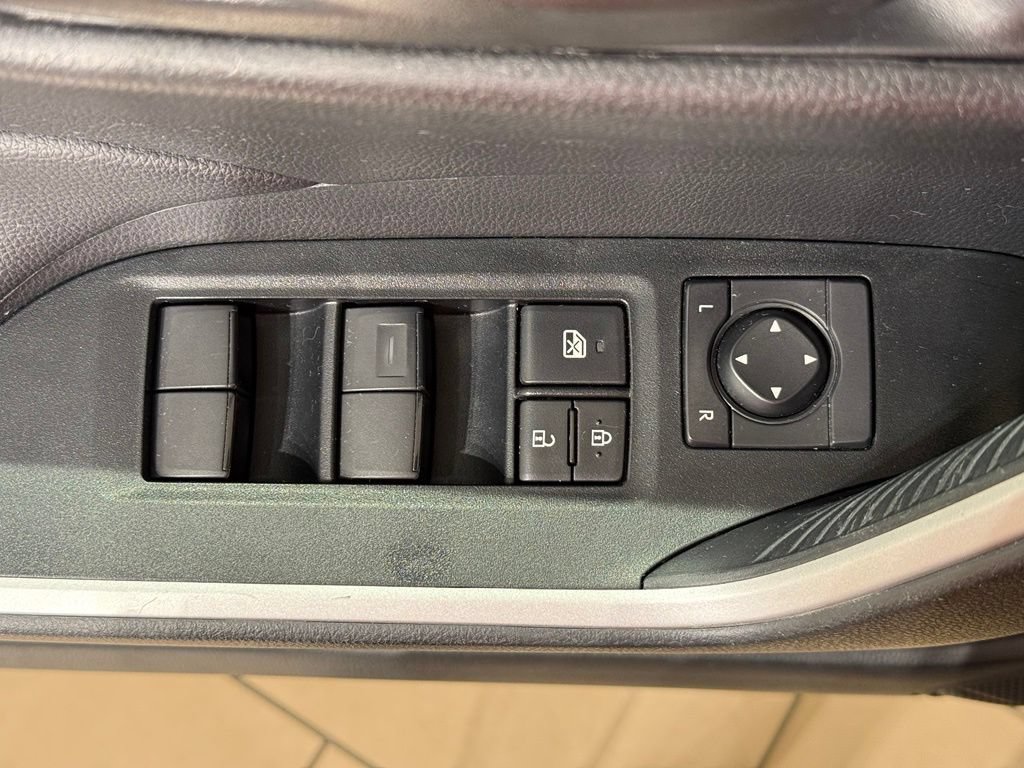 Certified 2025 Toyota RAV4 LE AWD/4WD image 16