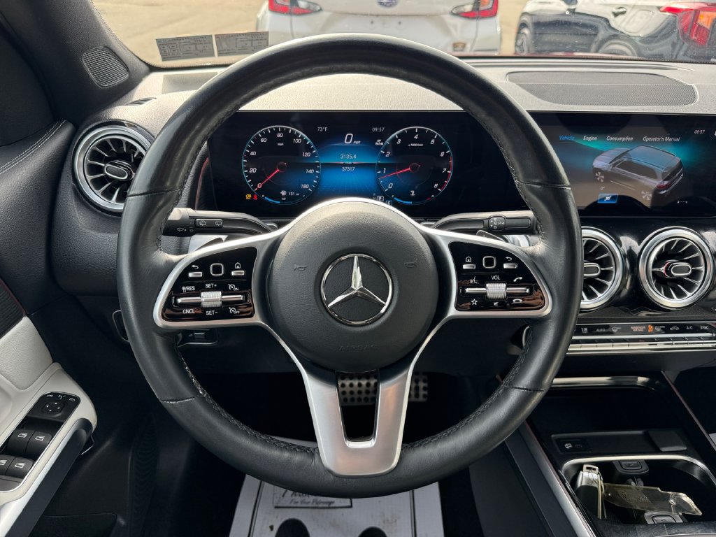 Used 2023 Mercedes-Benz GLB 250 4MATIC image 15