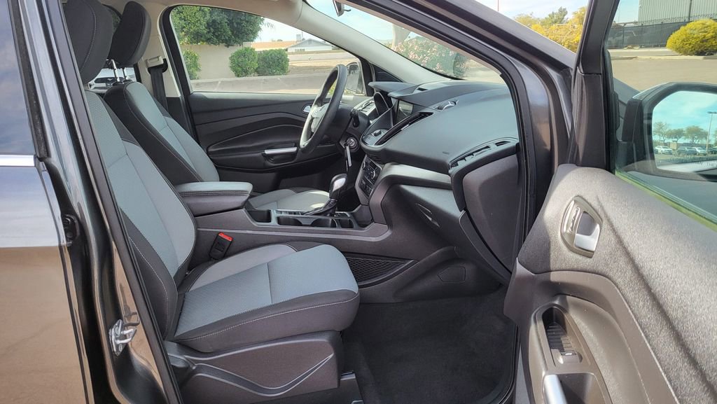 Used 2018 Ford Escape SE w/ SE Sync 3 Package image 17