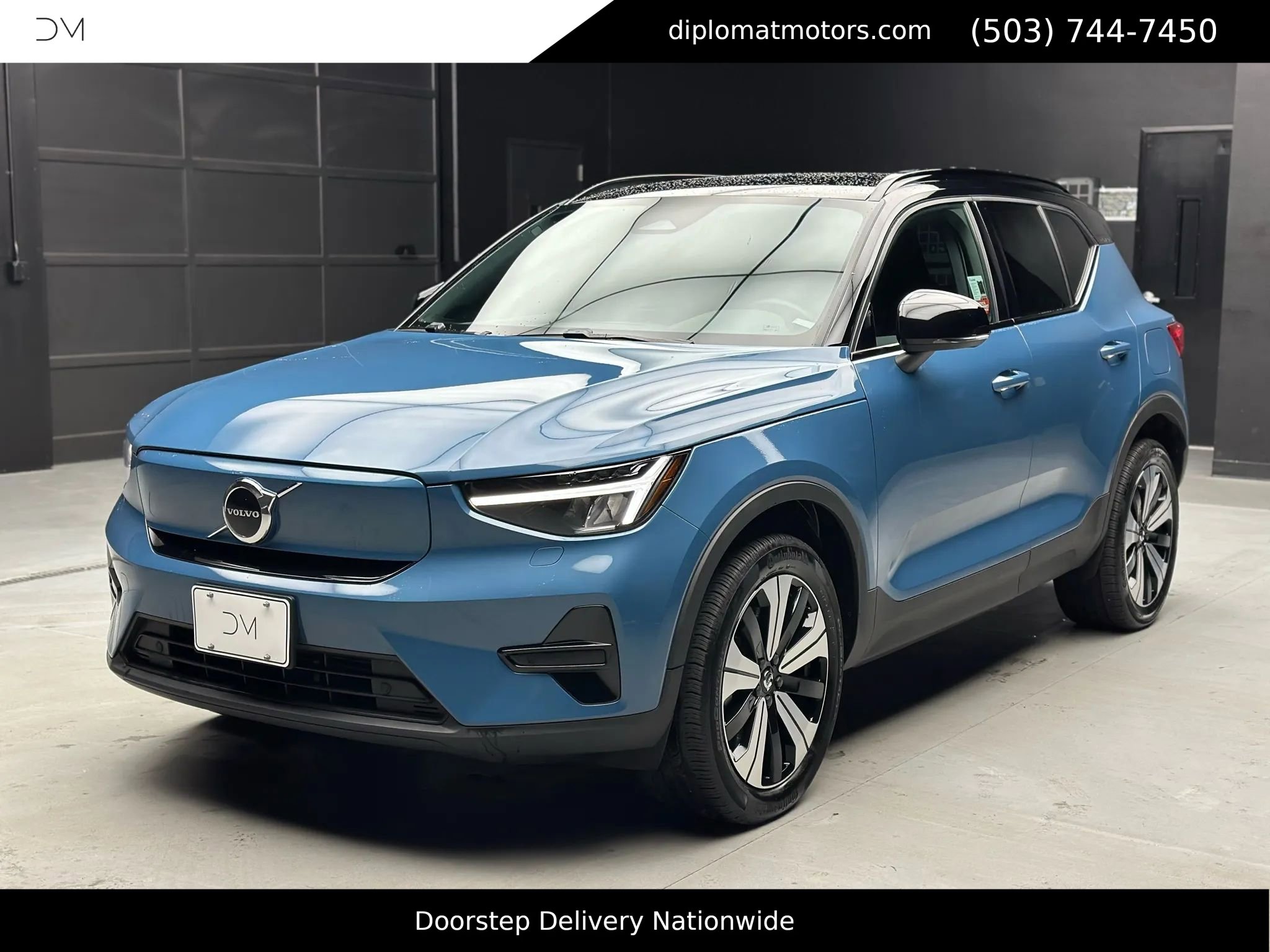 Used 2023 Volvo XC40 Recharge Core image 1
