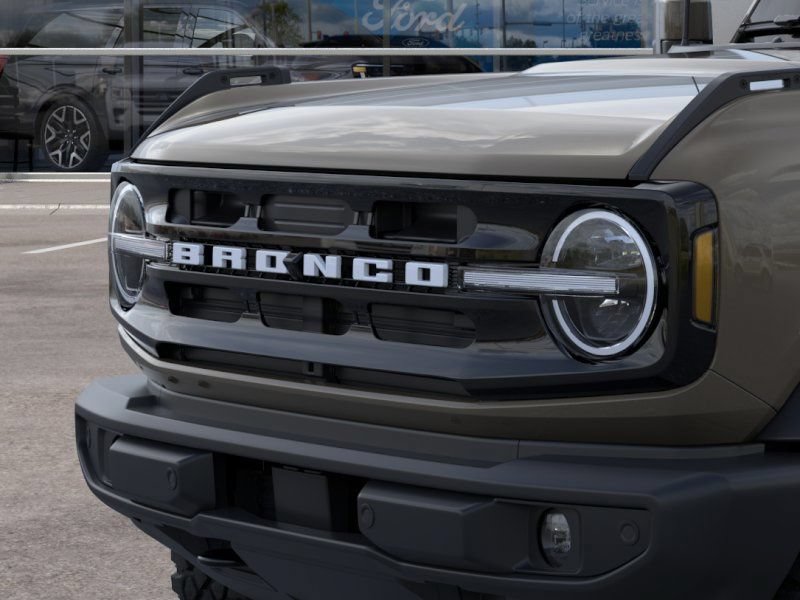 New 2026 Ford Bronco Outer Banks w/ Sasquatch Package AWD/4WD image 24