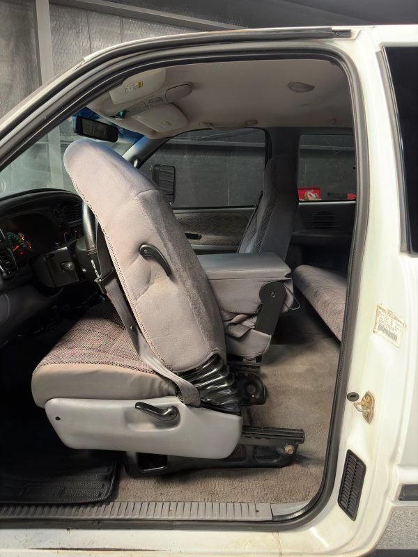 Used 1999 Dodge Ram 2500 Truck 4x4 Club Cab image 14