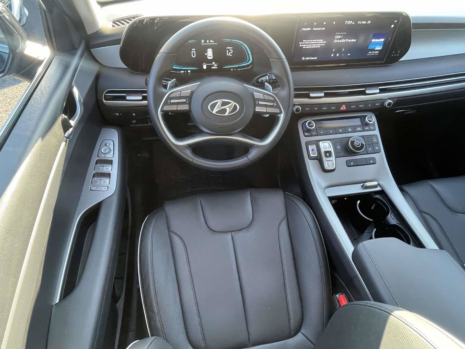 Used 2025 Hyundai Palisade SEL FWD image 6