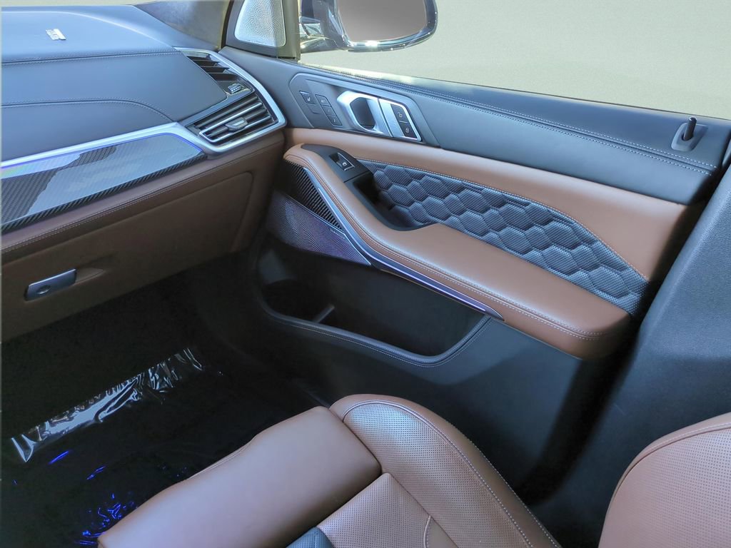 Used 2021 BMW X5 M w/ Executive Package image 16