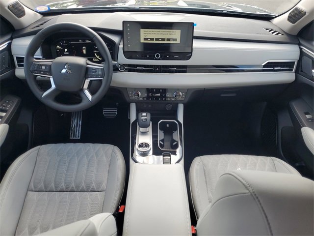 New 2025 Mitsubishi Outlander AWD image 15