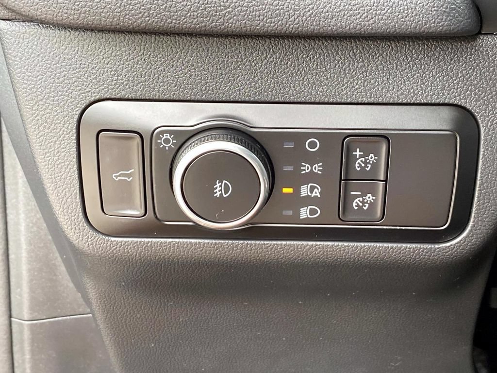 Used 2025 Ford Escape ST-Line Select AWD/4WD image 23
