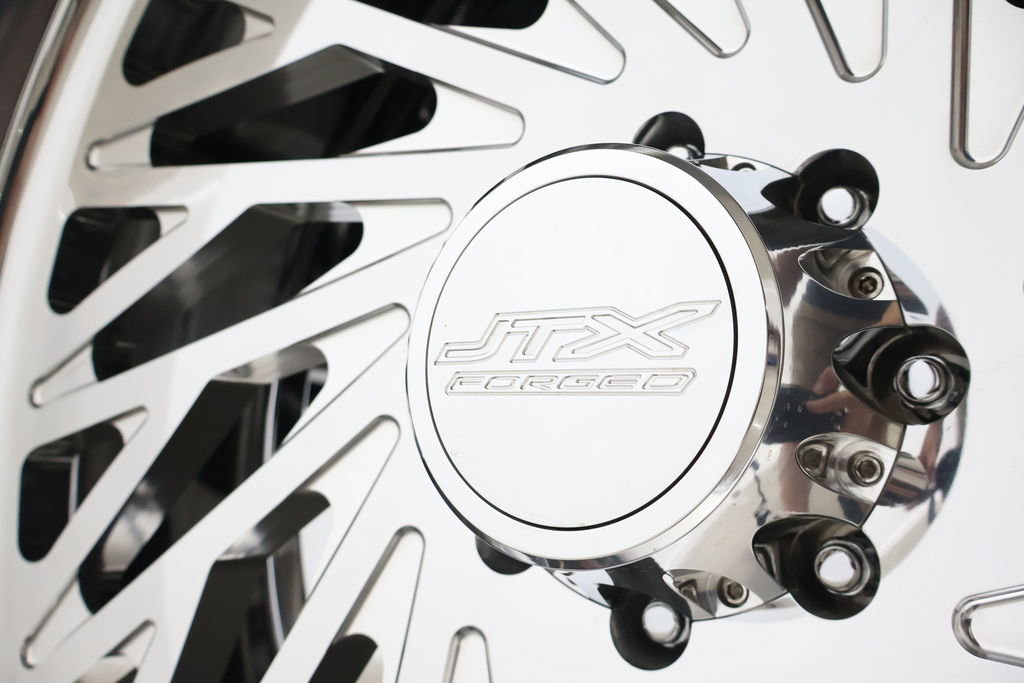 Used 2024 Ford F350 Limited w/ FX4 Off-Road Package image 96