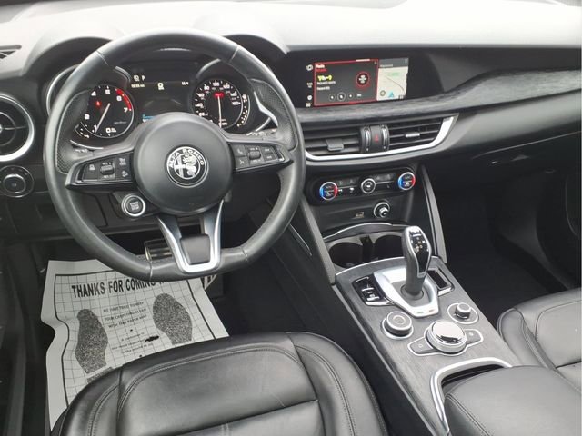 Used 2023 Alfa Romeo Stelvio Sprint image 21