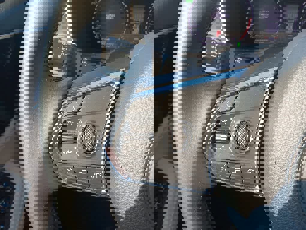 Used 2023 Acura MDX SH-AWD w/ Technology Package image 22