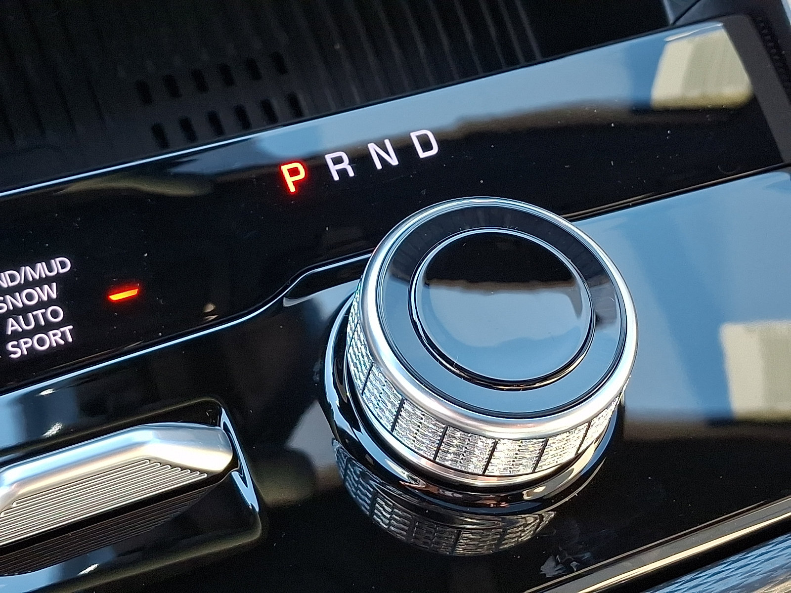New 2027 Jeep Grand Cherokee Limited AWD/4WD image 11
