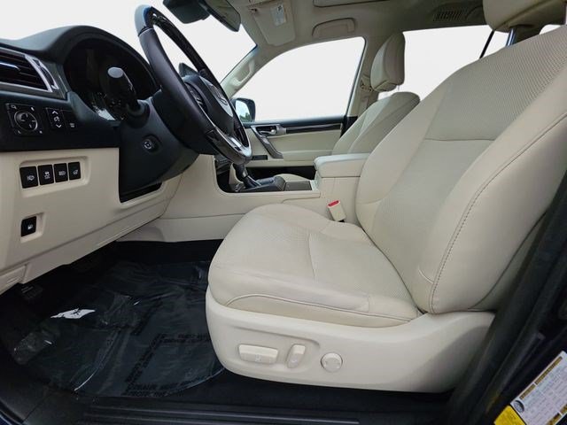 Used 2023 Lexus GX 460 Premium w/ Premium Package AWD/4WD image 16