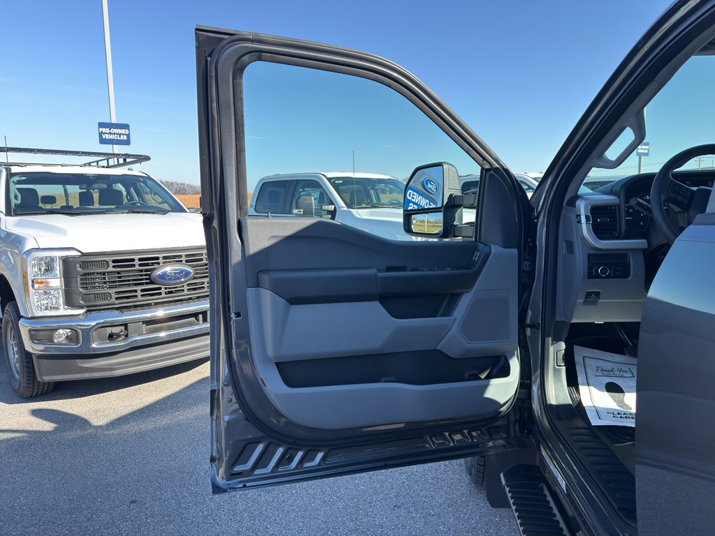 New 2026 Ford F450 XL w/ FX4 Off-Road Package image 17