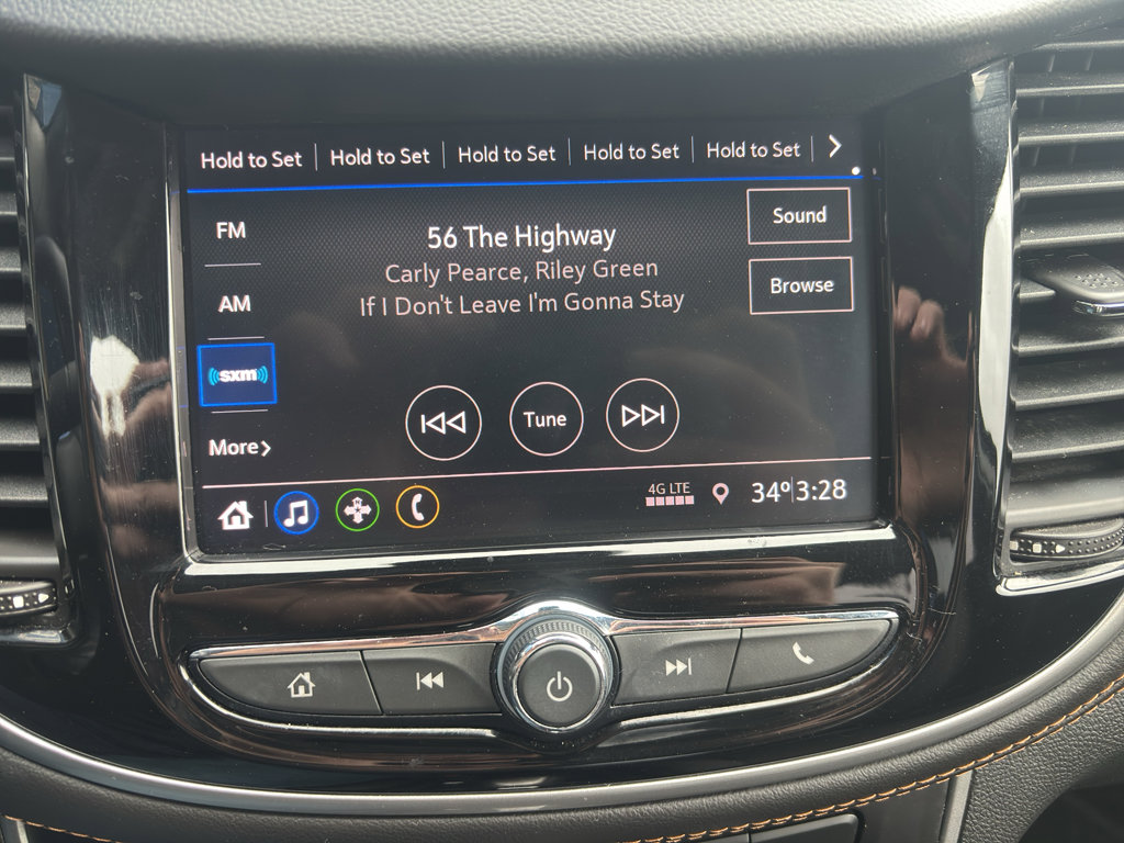 Used 2022 Chevrolet Trax LT w/ LT Convenience Package image 21