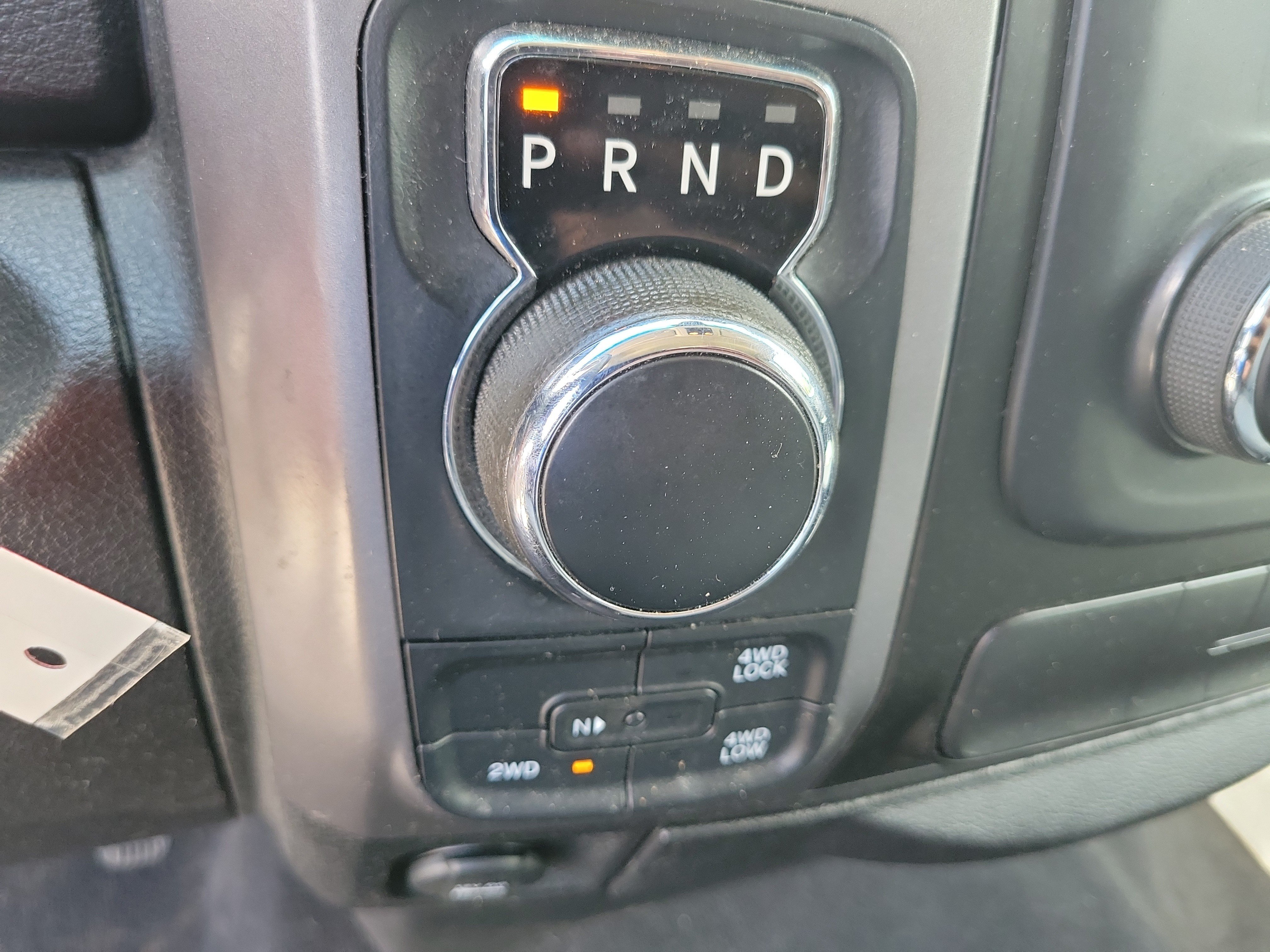Used 2022 RAM 1500 Classic SLT AWD/4WD image 28