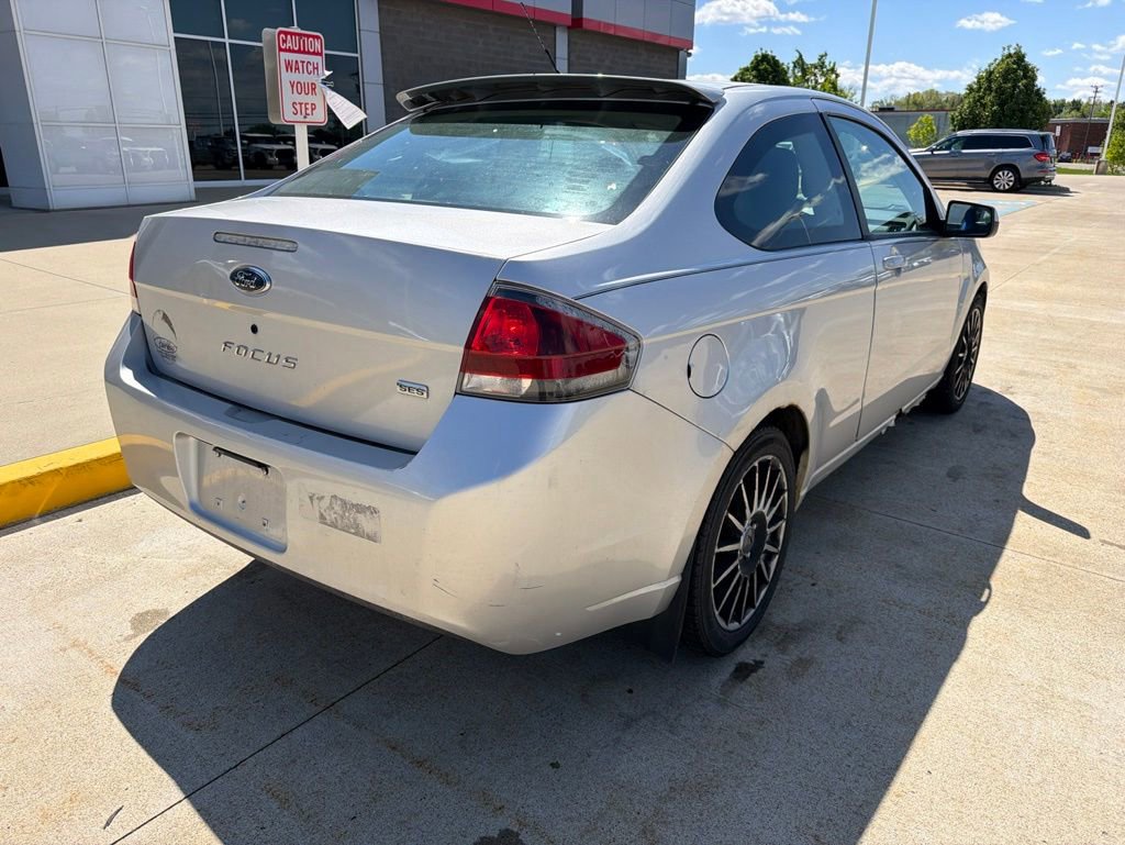 Used 2009 Ford Focus SES FWD image 4