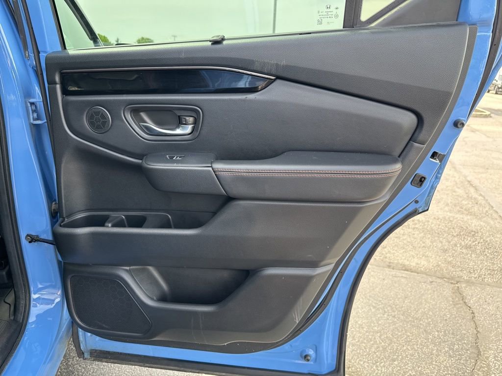 Certified 2023 Honda Pilot TrailSport image 39