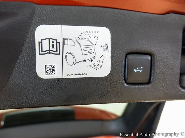 Used 2020 Ford Escape SEL image 22