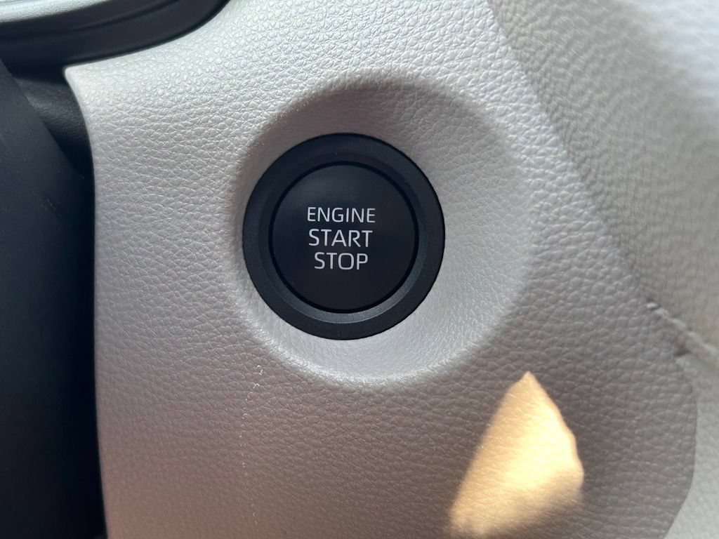 Used 2024 Toyota Corolla Cross LE FWD image 24