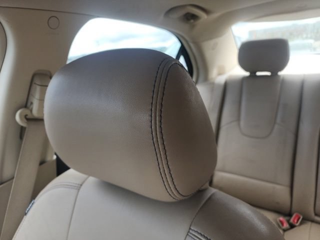 Used 2011 Ford Fusion SEL w/ 301A Rapid Spec Order Code FWD image 16