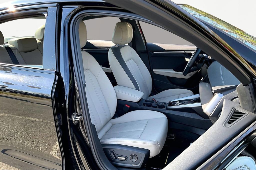 Used 2024 Audi A3 2.0T Premium image 22