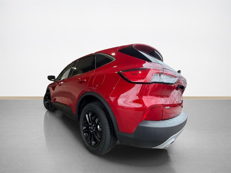 Used 2020 Ford Escape SE Sport FWD image 6