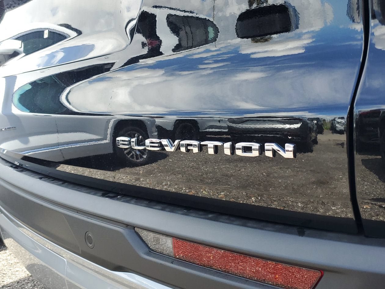 New 2026 GMC Acadia Elevation w/ Elevation Premium Package FWD image 9