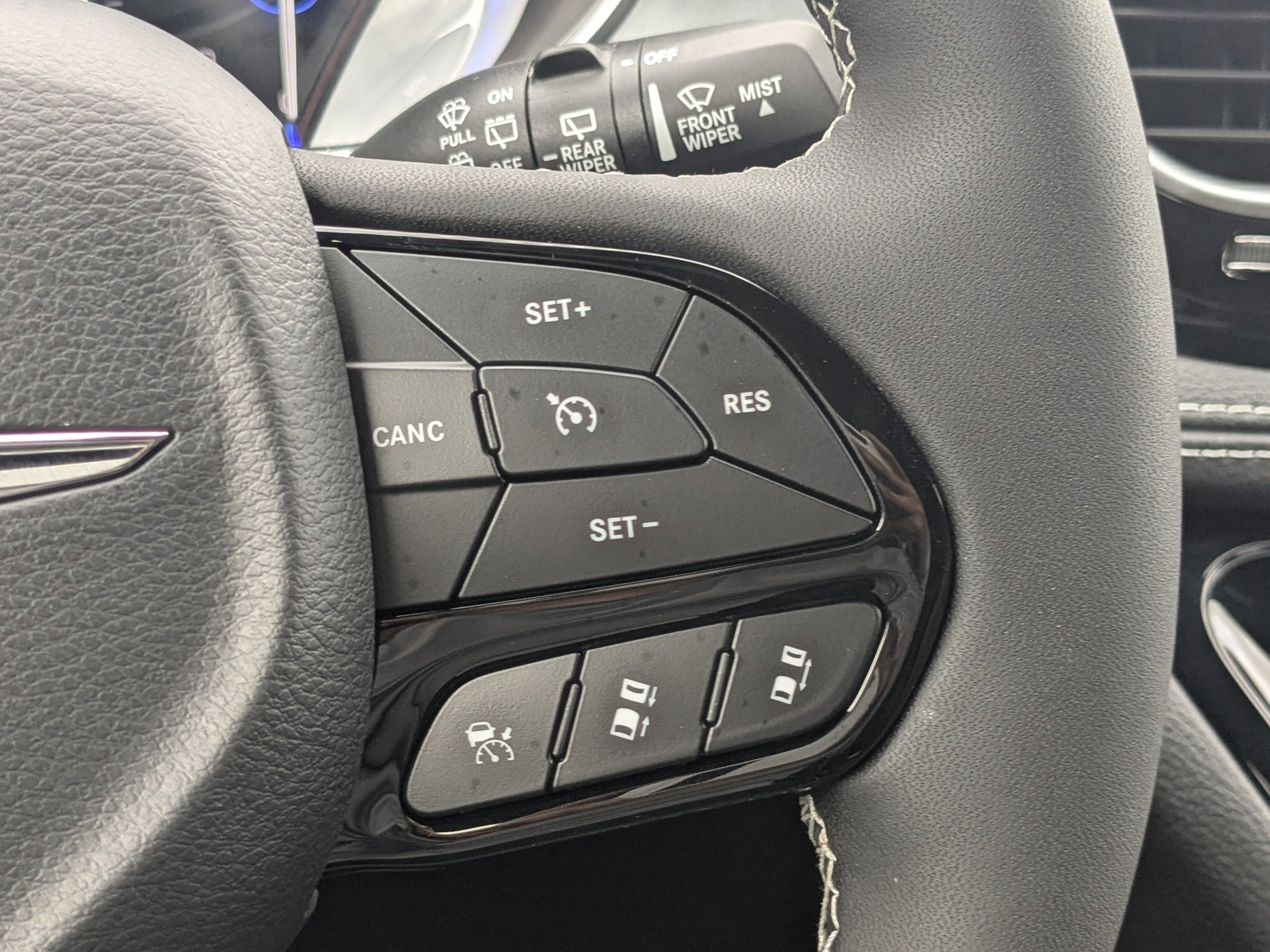 New 2026 Chrysler Pacifica Limited w/ S Appearance Package image 26