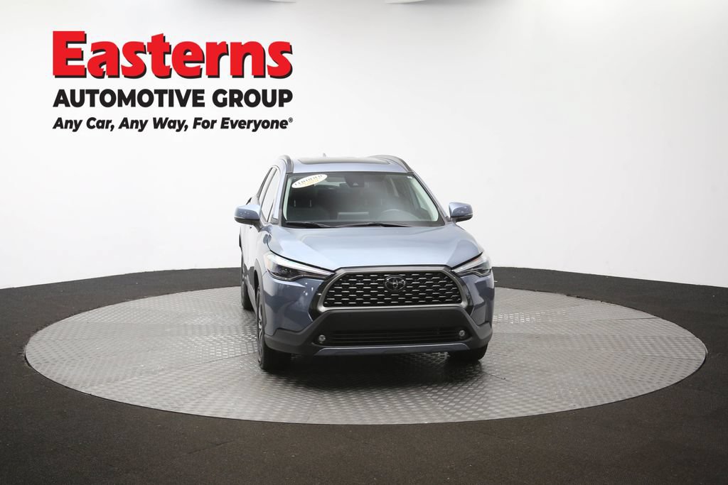 Used 2022 Toyota Corolla Cross XLE w/ Convenience Package AWD/4WD image 52