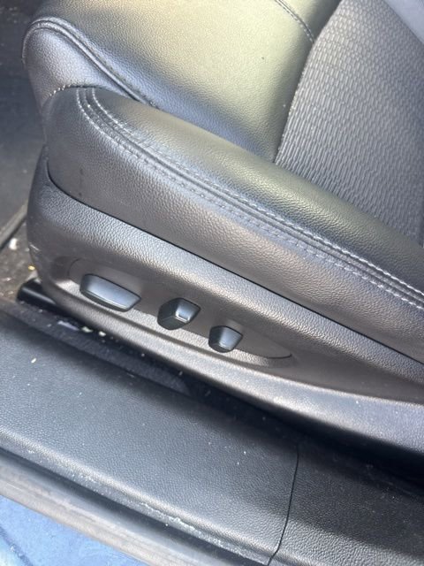 Used 2018 Chevrolet Impala LT image 13