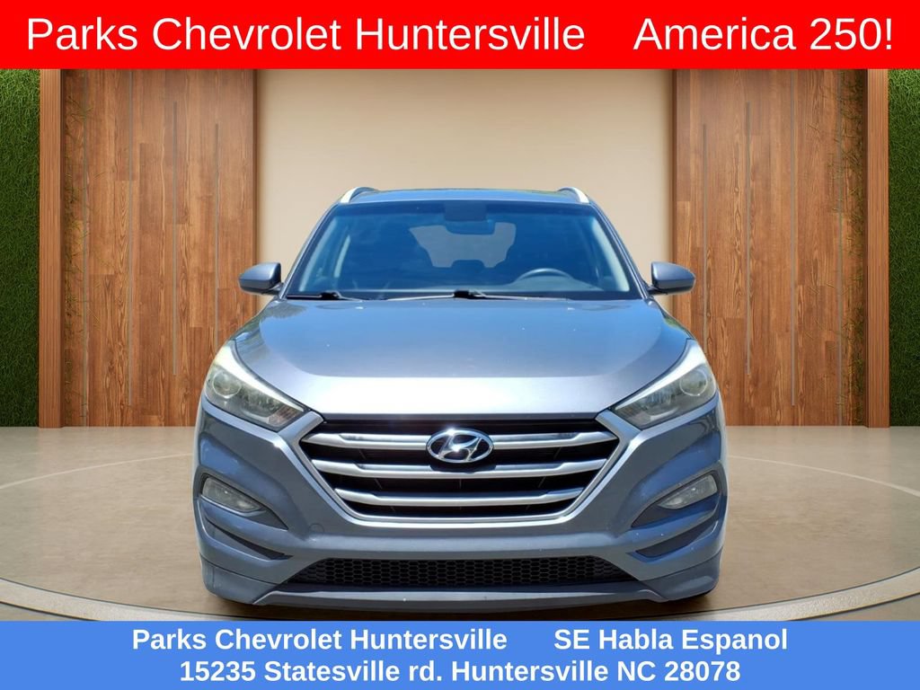 Used 2017 Hyundai Tucson SE w/ SE Popular Package 02 AWD/4WD image 2