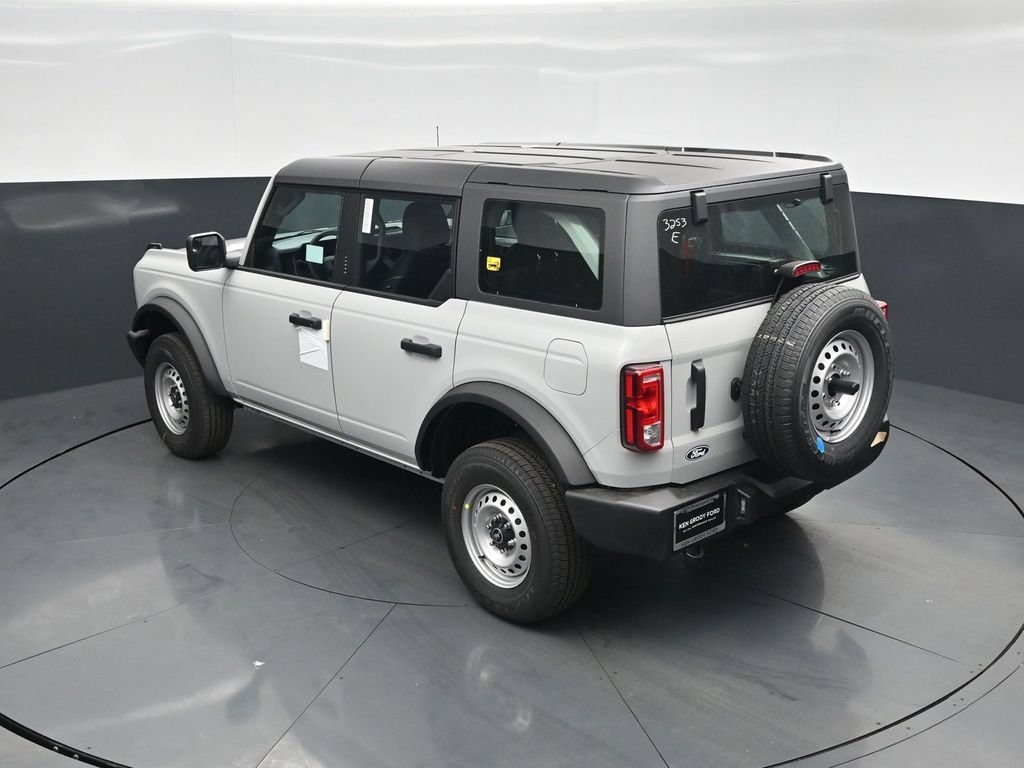 New 2026 Ford Bronco 4-Door AWD/4WD image 35