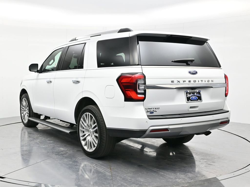 Used 2024 Ford Expedition Limited image 7
