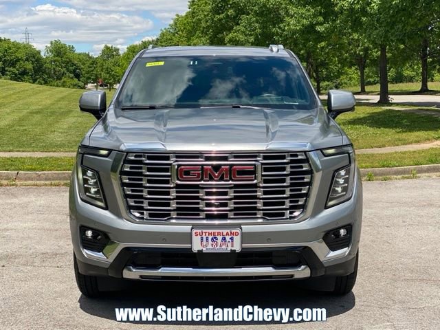 Used 2025 GMC Yukon Denali AWD/4WD image 2