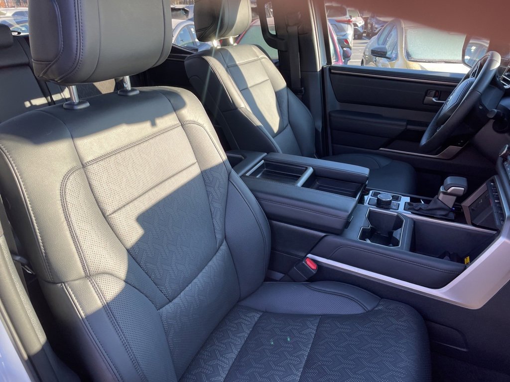 Used 2025 Toyota Tundra Limited image 12