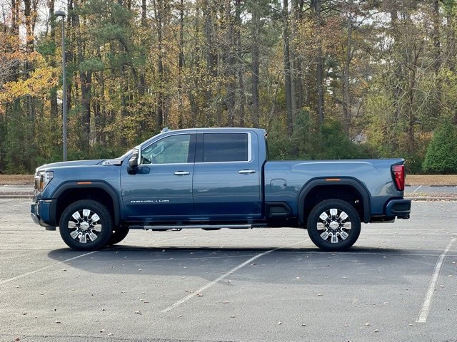 Used 2025 GMC Sierra 2500 Denali w/ Denali Reserve Package image 3