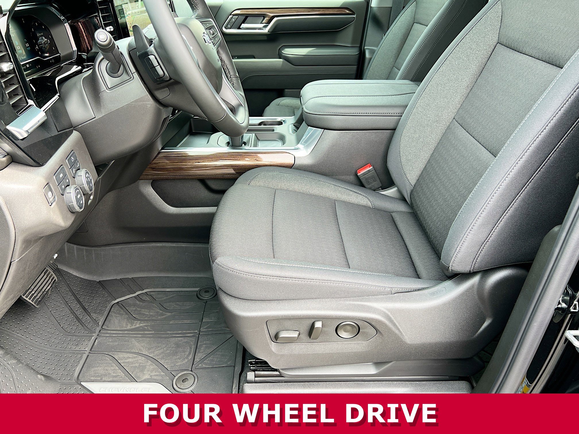 Used 2025 Chevrolet Silverado 1500 RST w/ All Star Edition Plus image 3