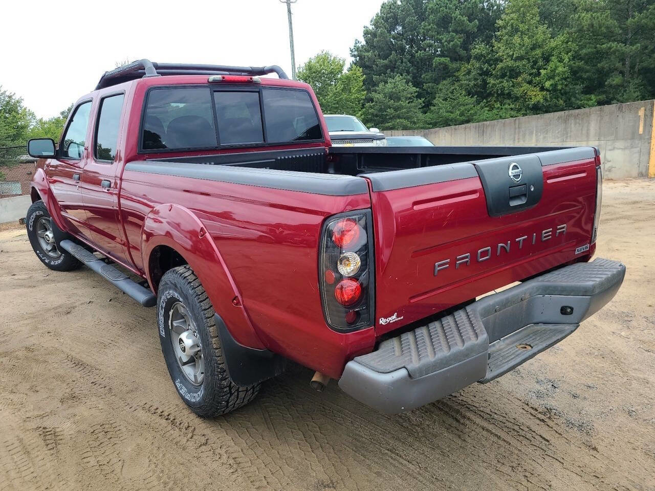Used 2003 Nissan Frontier XE image 13