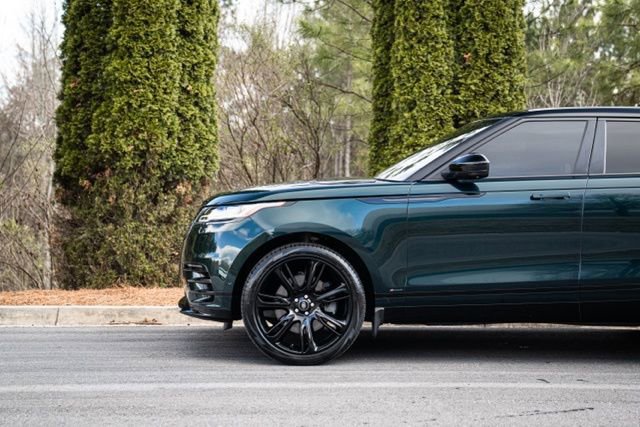 Used 2021 Land Rover Range Rover Velar R-Dynamic S image 9
