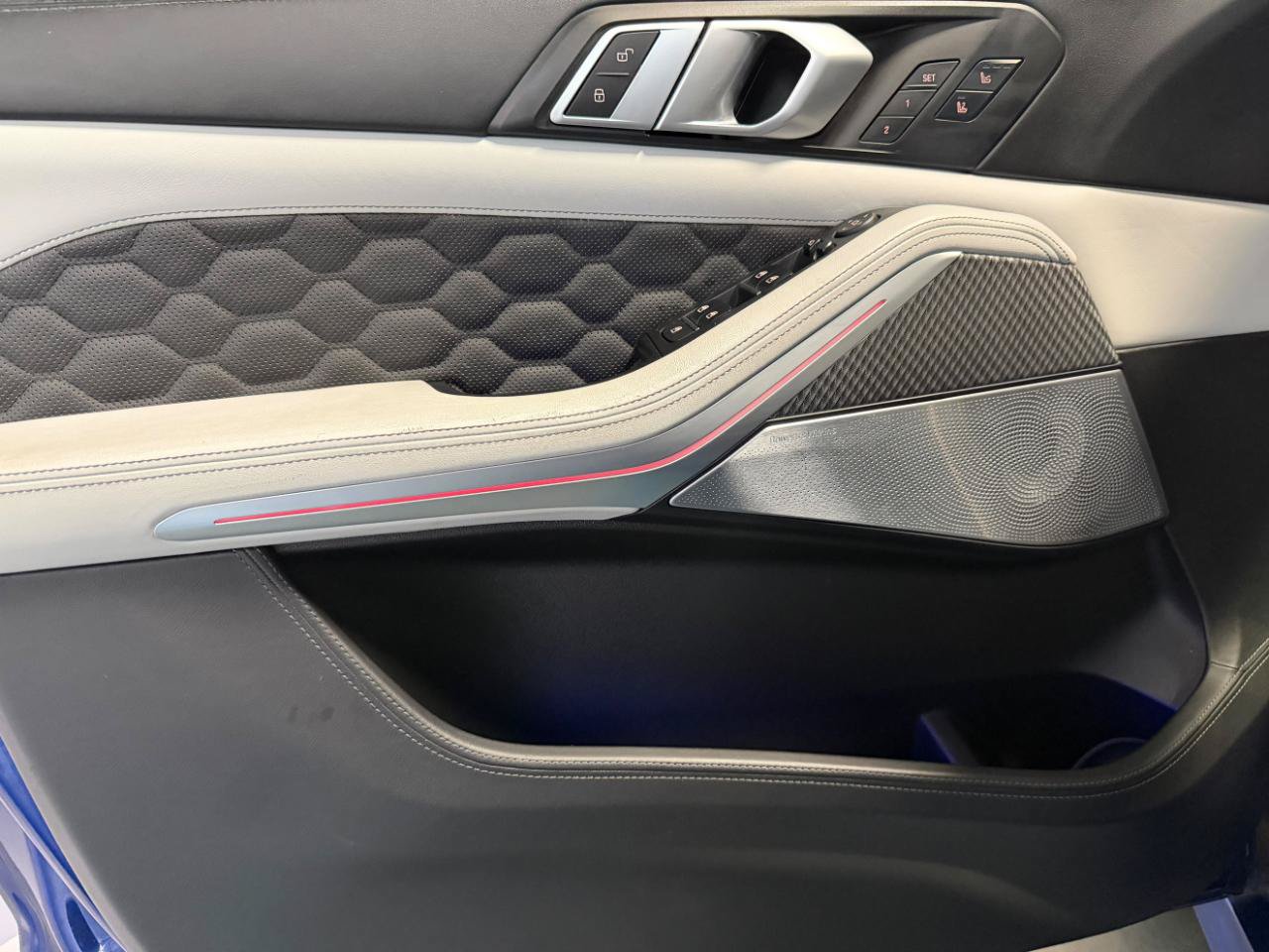 Used 2020 BMW X5 M Competition AWD/4WD image 11