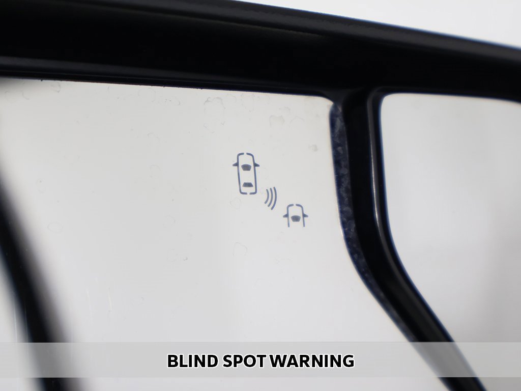 Used 2021 Nissan Titan PRO-4X w/ Pro-4x Convenience Package image 7