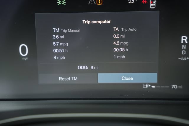 New 2026 Volvo XC40 B5 Ultra w/ Climate Package AWD/4WD image 44