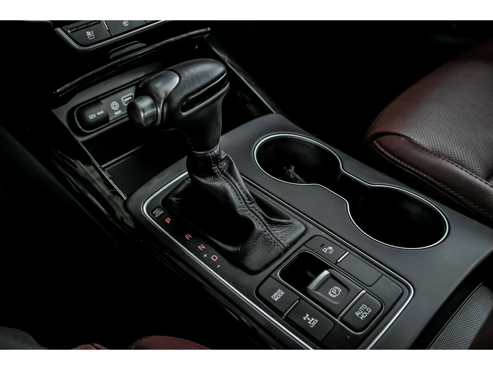 Used 2018 Kia Sorento SX image 22