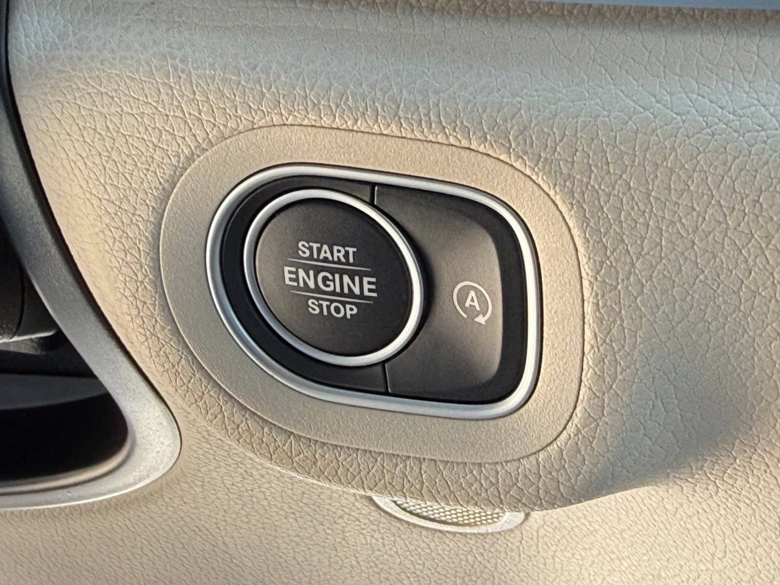 Used 2024 Mercedes-Benz GLE 350 4MATIC image 35