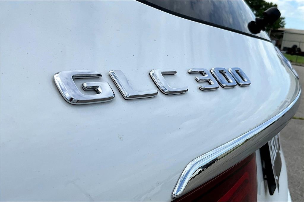 Used 2022 Mercedes-Benz GLC 300 w/ Premium Package Lite image 42