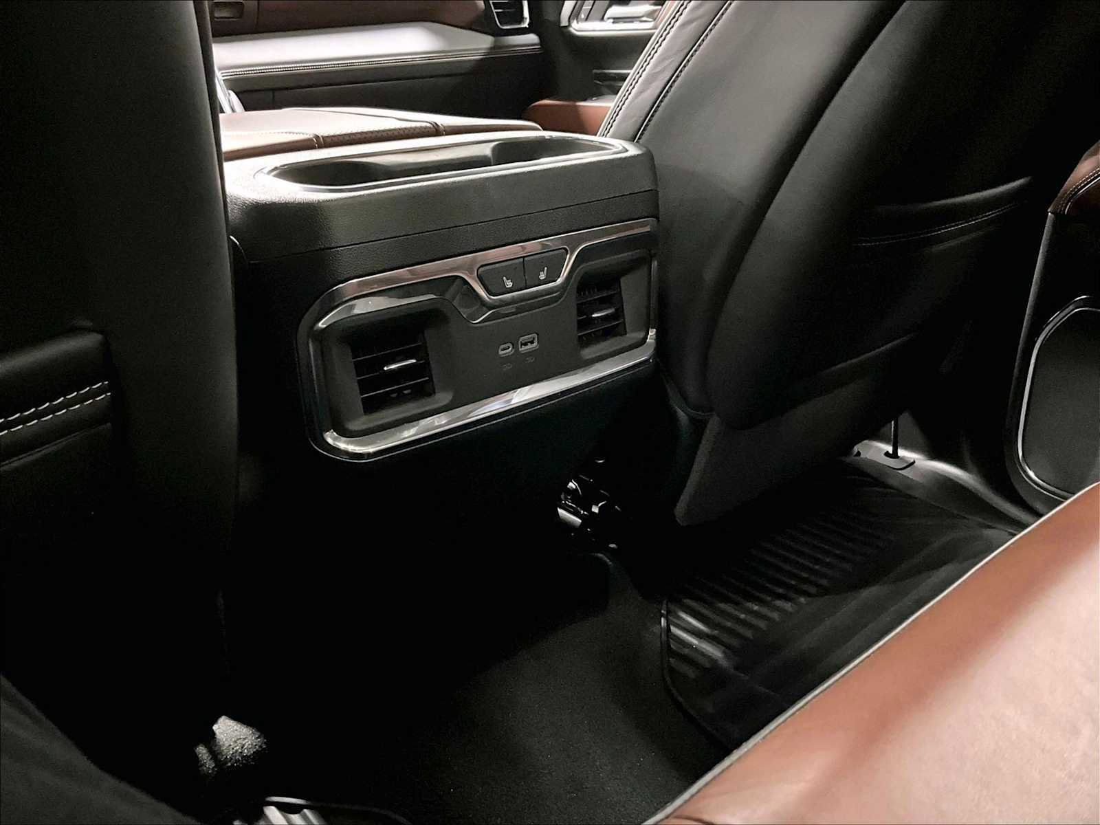 Used 2024 GMC Sierra 1500 Denali Ultimate AWD/4WD image 24