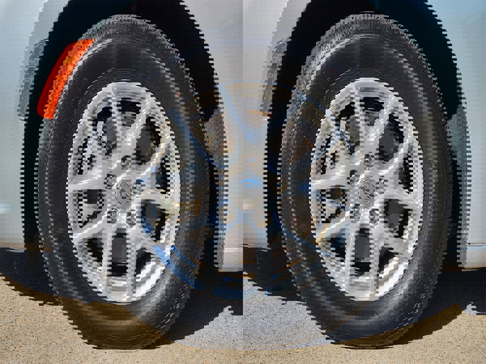 Used 2024 Chrysler Pacifica Touring-L image 10