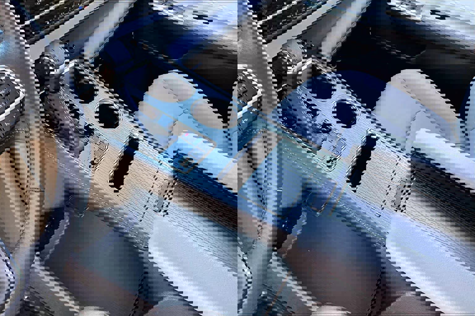 Used 2025 Toyota Sienna XLE w/ XLE Plus Package image 16