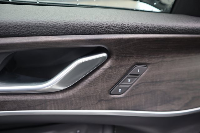 New 2025 Jeep Grand Cherokee L Limited image 11