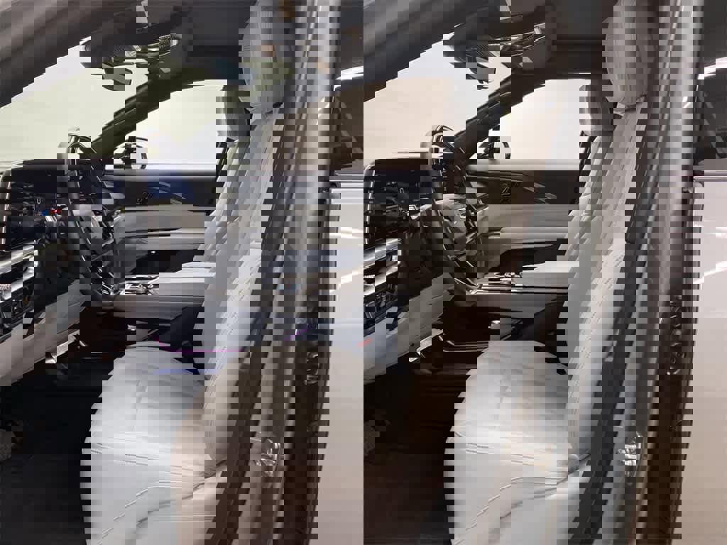 Certified 2024 Cadillac Lyriq Luxury image 15